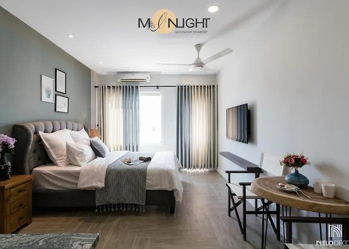 Khách sạn Moonlight *