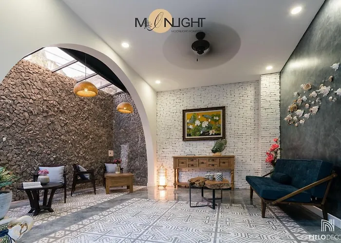 Moonlight Khách sạn *