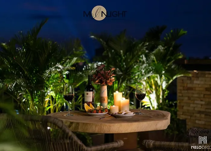 Khách sạn Moonlight *